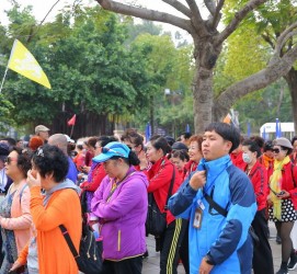 仁寿私人伴游是什么 杭州一女大学生出租自己做陪游 每天收费千元