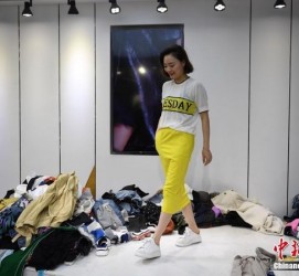 仁寿兼职模特试衣服(兼职做试衣模特好吗)