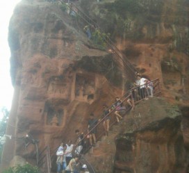 仁寿乐山旅游攻略(乐山旅游攻略自由行路线推荐)