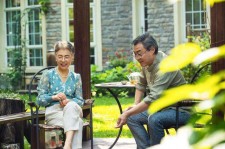 仁寿坦言带老伴游遍中国(我和老伴去旅游)