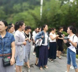 仁寿中国的曲男伴游的简单介绍