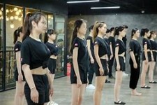 仁寿兼职模特进修班(学生怎么兼职模特)