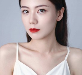仁寿兼职模特要打点模卡吗(兼职做模特要交钱拍模卡)
