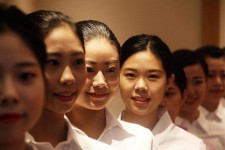 仁寿私人伴游招聘 度假区万元月薪招“泳装伴游”