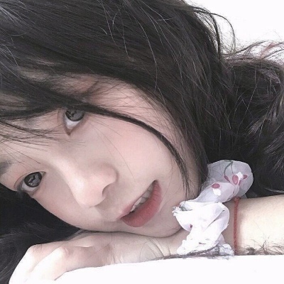 仁寿伴游女生柳依依的资料