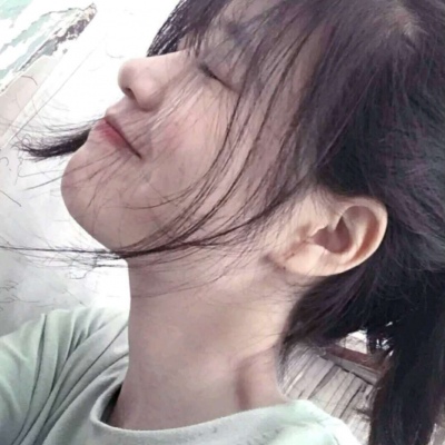 仁寿伴游女生烟雨蒙蒙的资料