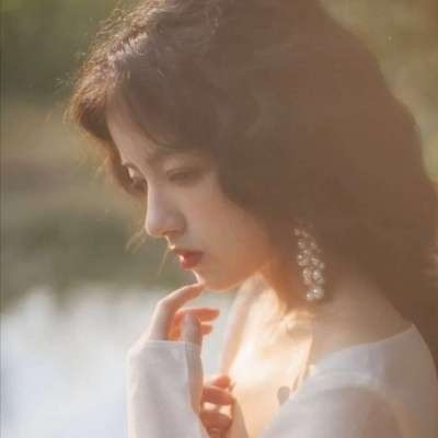 仁寿伴游女生雷花蕊的资料