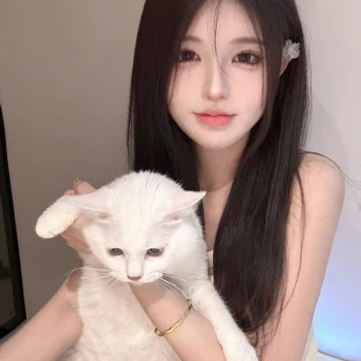 仁寿伴游女生陈露晞的资料