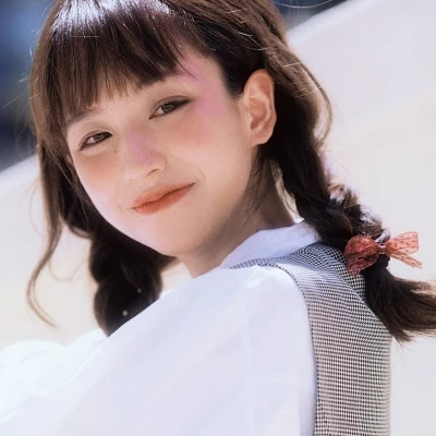 仁寿伴游女生郑晓晴的资料