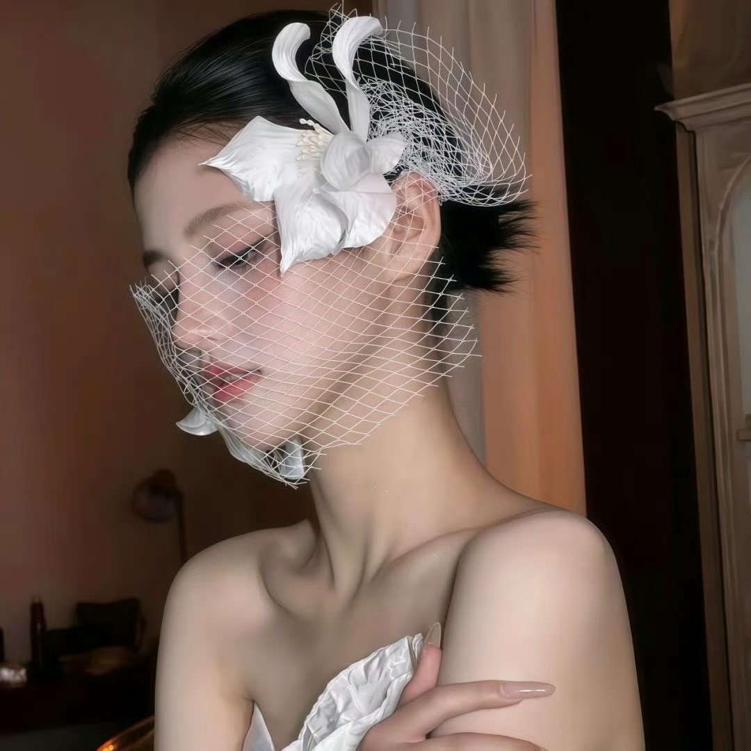 仁寿伴游女生唐雅柔的资料