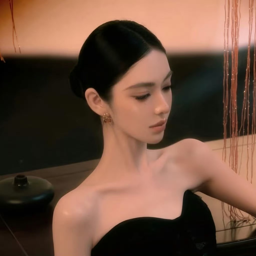 仁寿伴游女生 | Emily的资料